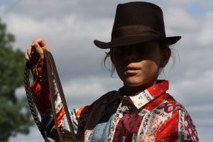 Comment porter le chapeau de cowboy